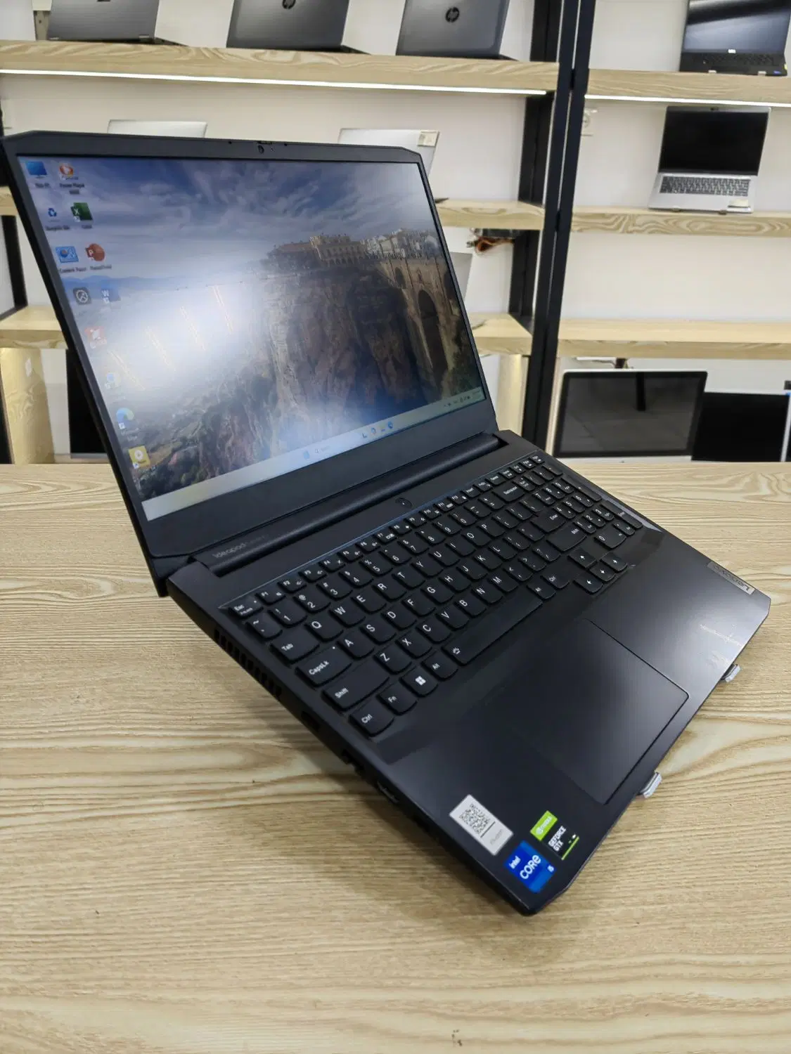 لپتاپ گیمینگi5 نسل11 گرافیک1650 4GB رم16GB|رایانه همراه|ارومیه, |دیوار