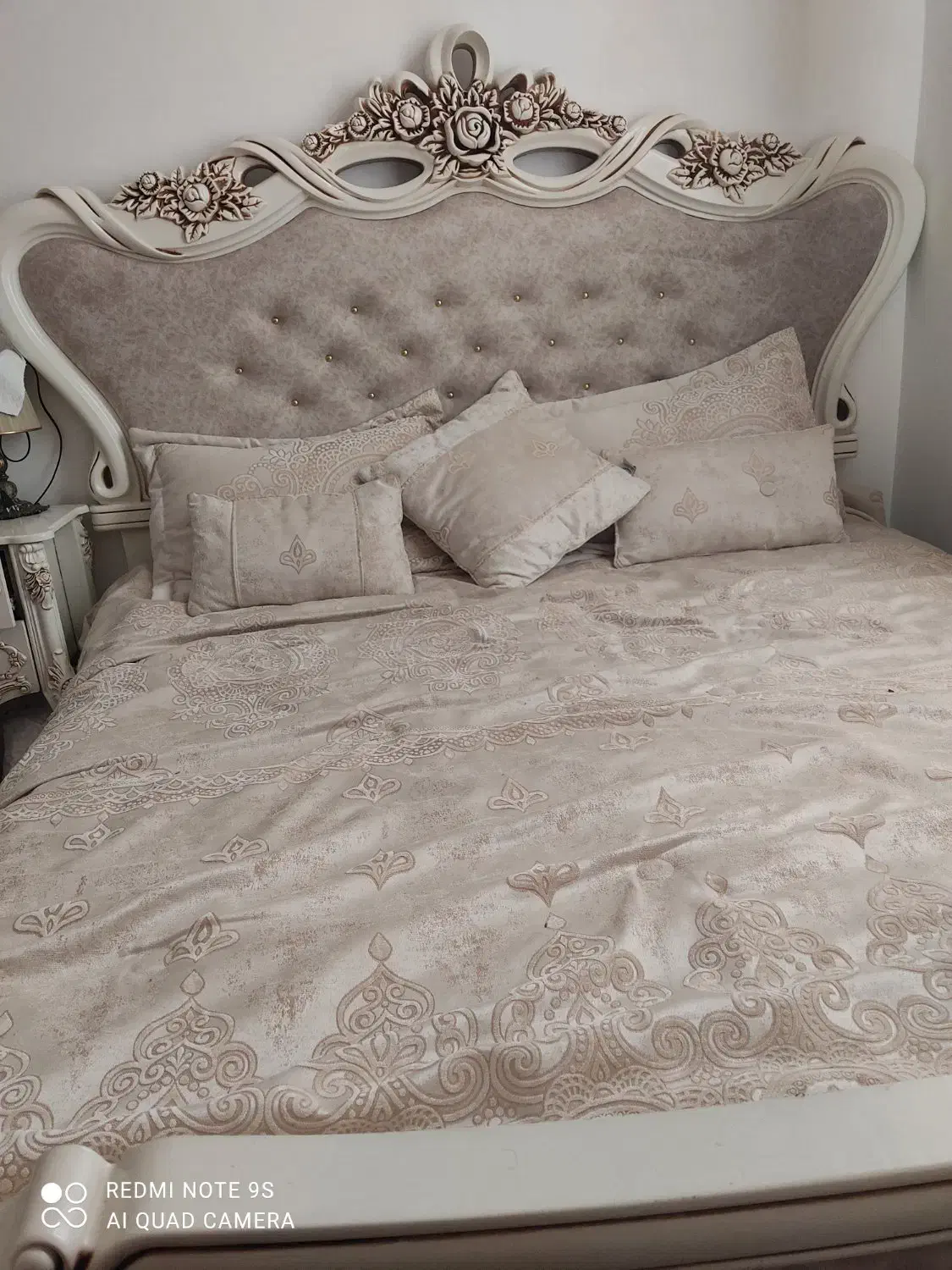 تخت دونفره|تخت و سرویس خواب|کوراییم, |دیوار