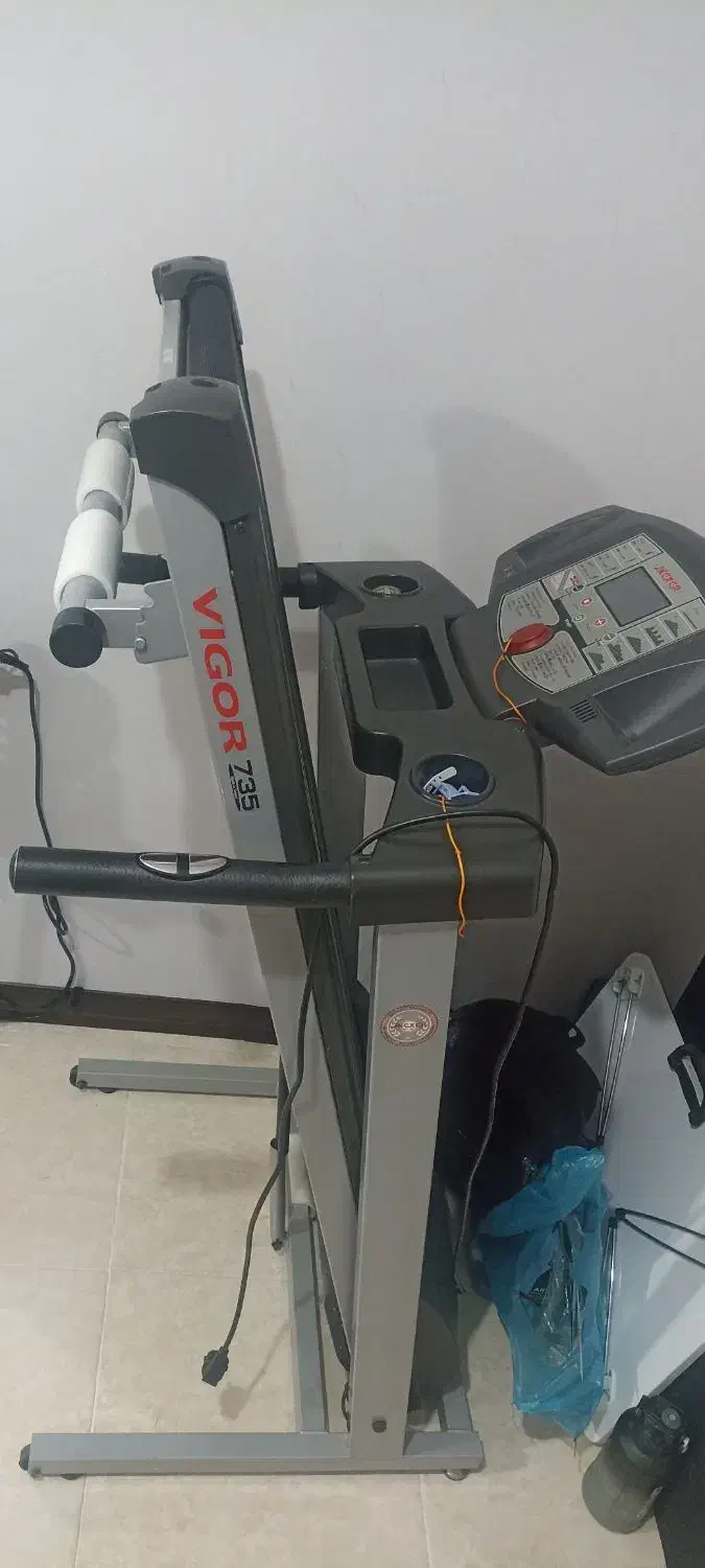 یک دستگاه تردمیل در حد نو|تجهیزات ورزشی|شهرکرد, |دیوار