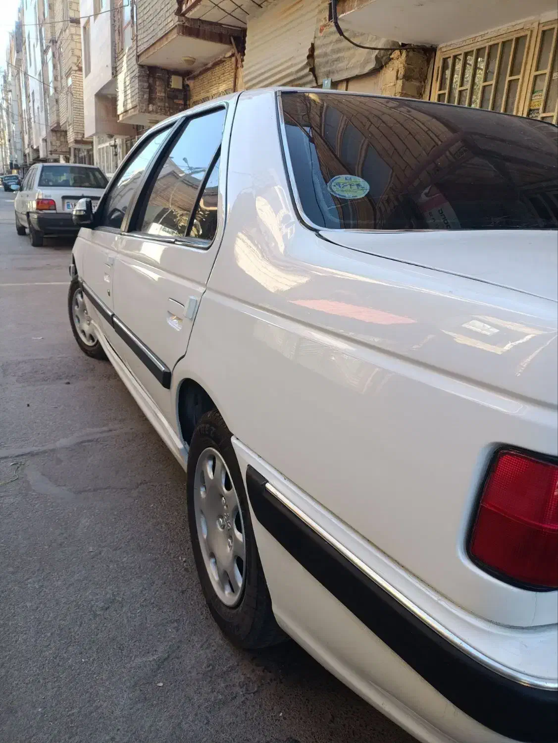 پژو پارس سال در حد خشک واقعی مدل 1401 کمکار|خودرو سواری و وانت|مشهد, شهرک مهر آباد|دیوار