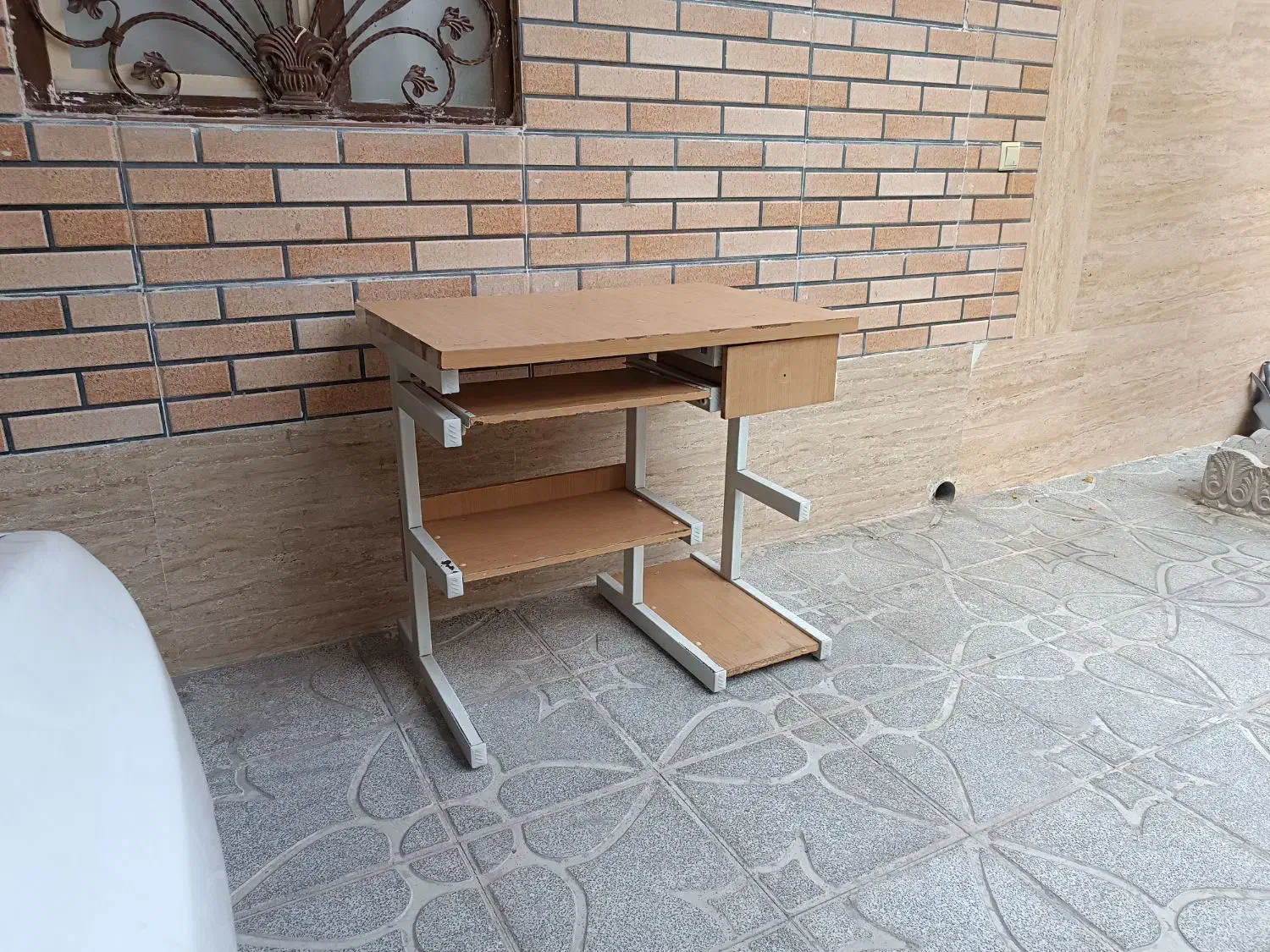 میز تحریر|میز تحریر و کامپیوتر|ساوه, |دیوار