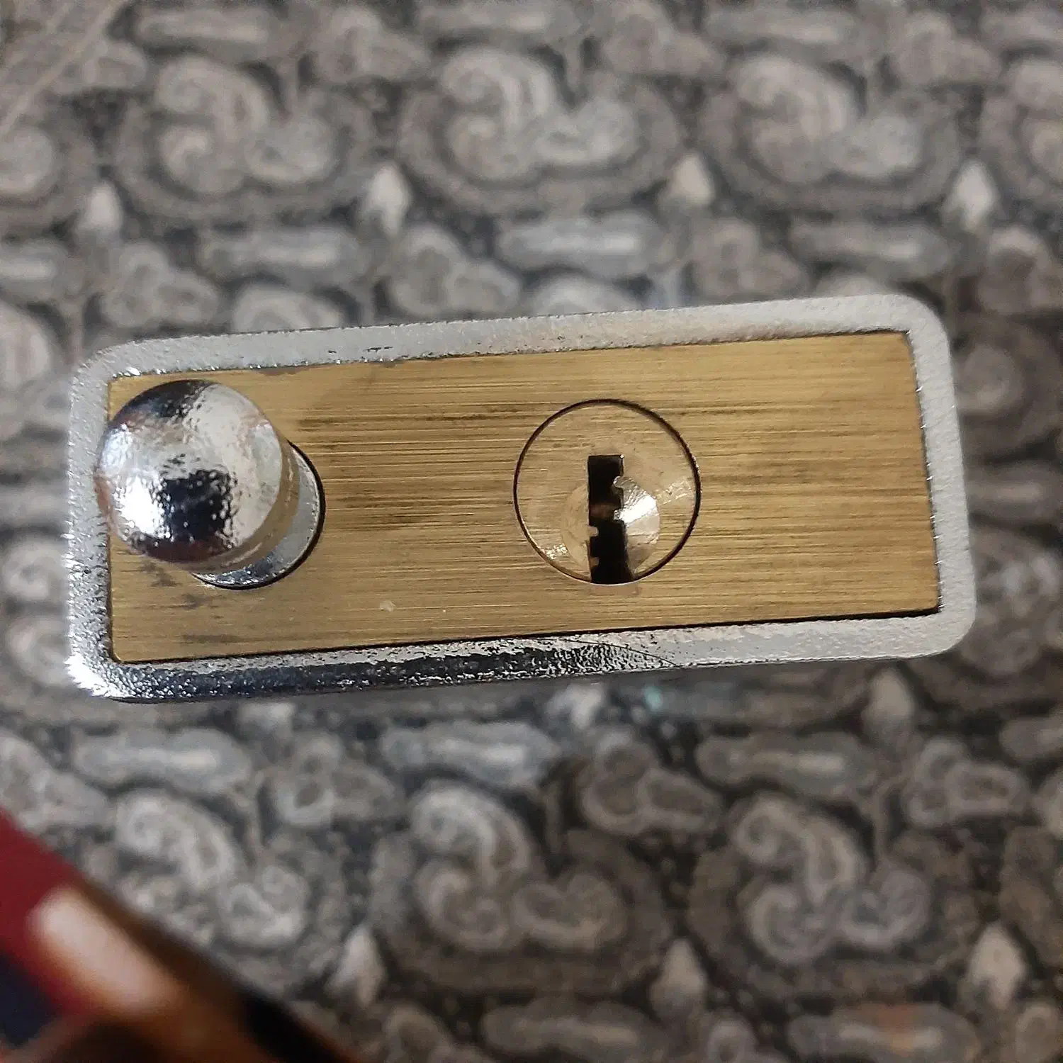 نو تمام برنج اصل|کلکسیون اشیاء عتیقه|بروجرد, |دیوار