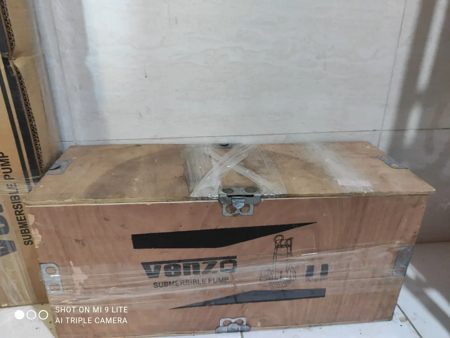 پمپ کفکش 52متری استیل فلوتر دار ونزو|ماشینآلات صنعتی|کیش, |دیوار