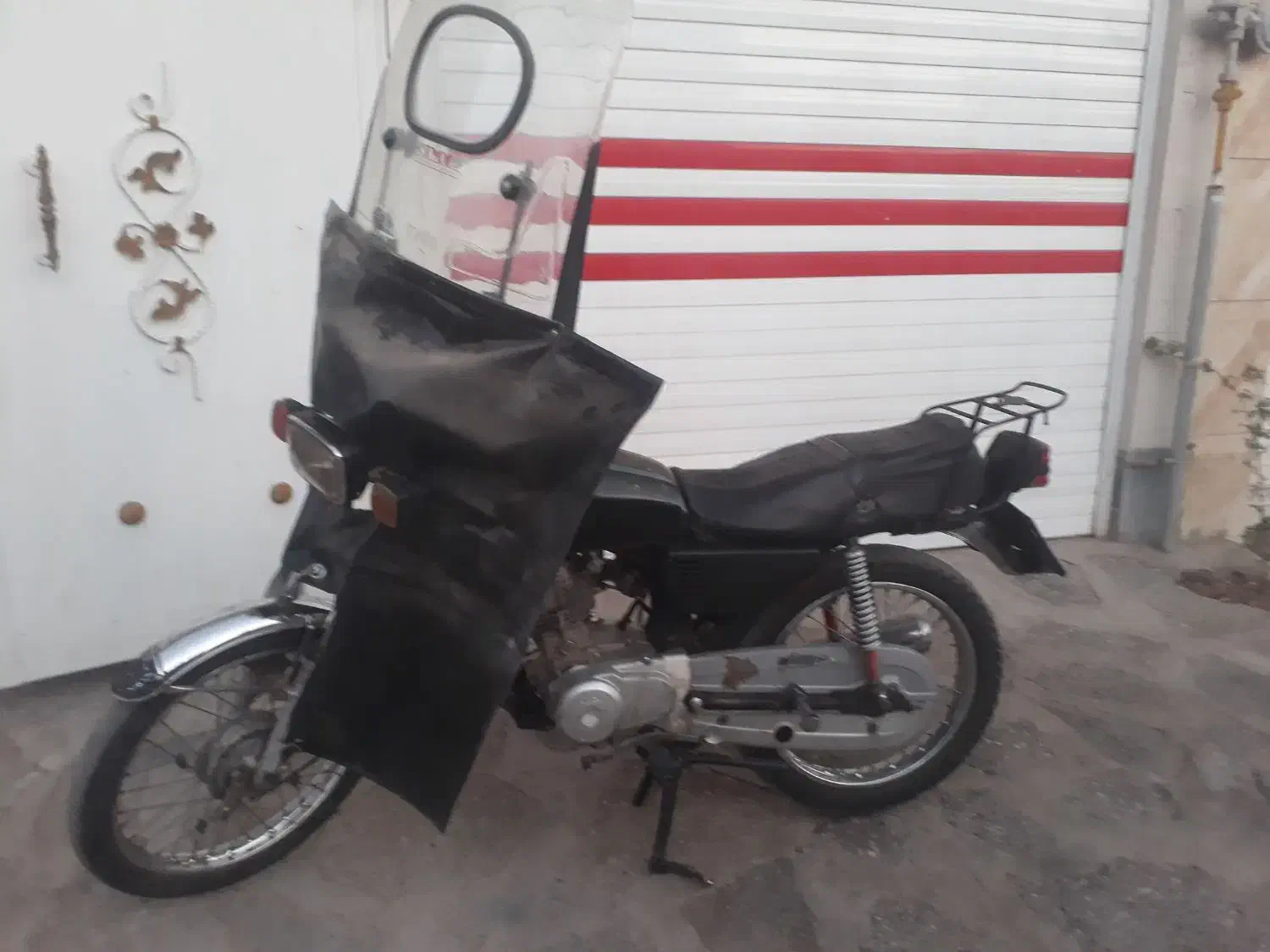 موتور هندا مدل ۸۳ پلاک قدیم|موتورسیکلت|سبزوار, هویزه|دیوار