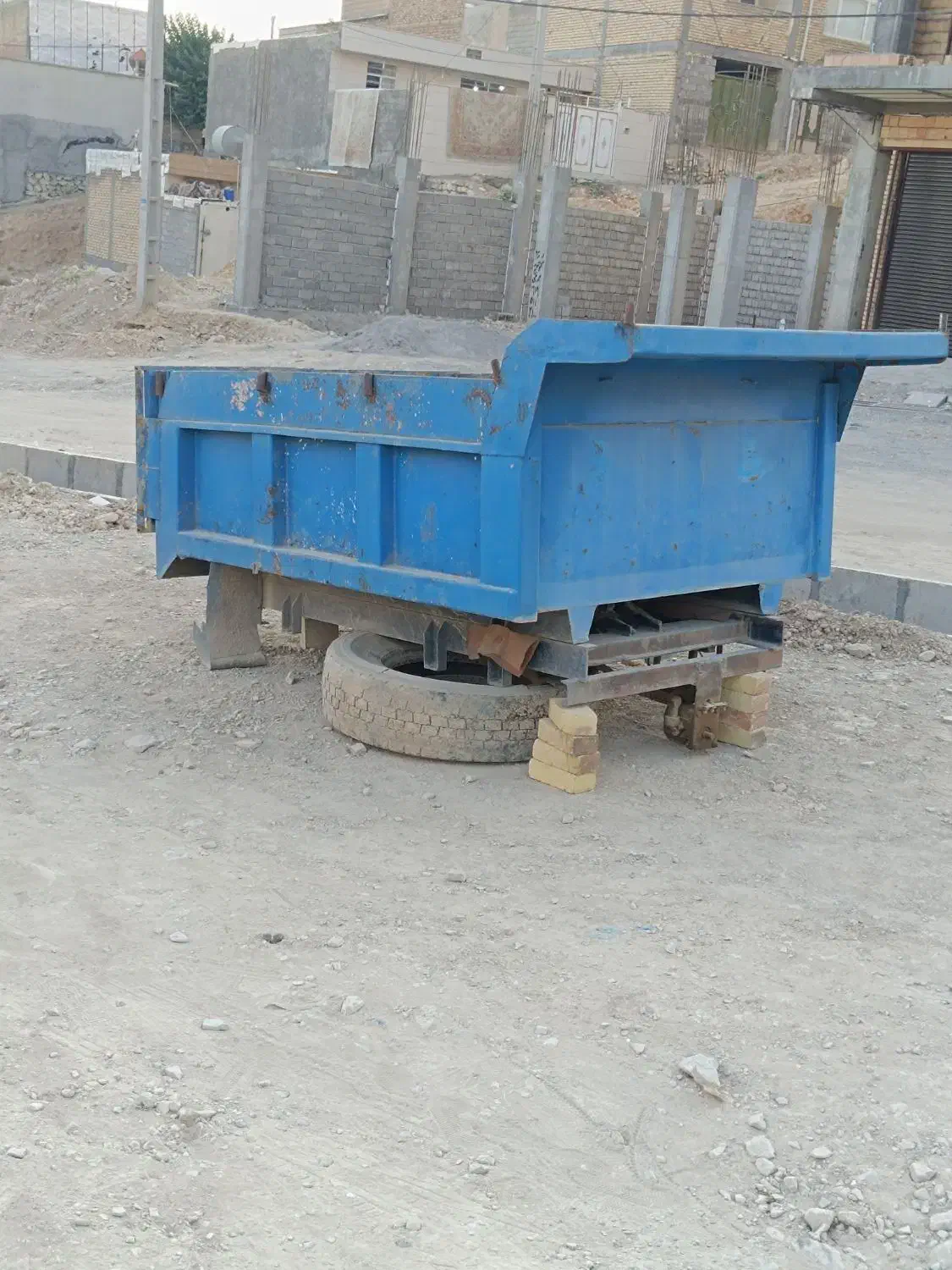 جک ده تنی نیسان ورق زخیم و محکم لبه دار|قطعات یدکی و لوازم جانبی|ایلام, |دیوار