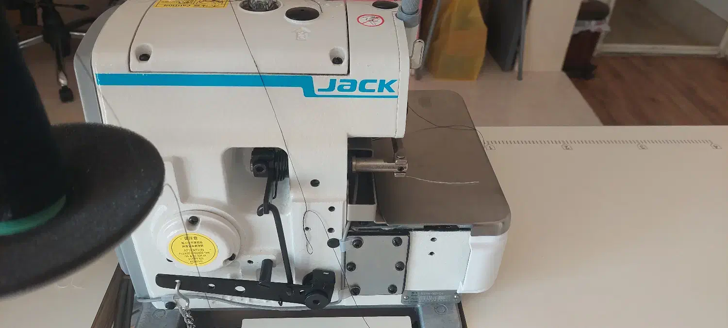 چرخ سردوز ۴ نخ جک مدل e3|چرخ خیاطی و ریسندگی|بندرلنگه, |دیوار