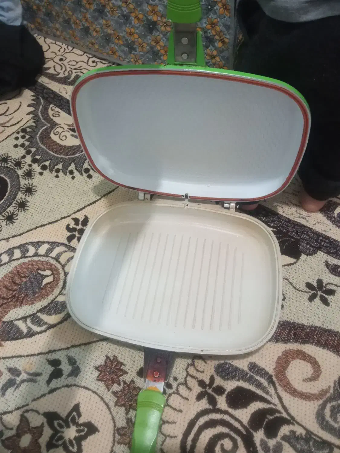 ماهیتابه دسینی|ظروف پخت‌وپز|برازجان, |دیوار