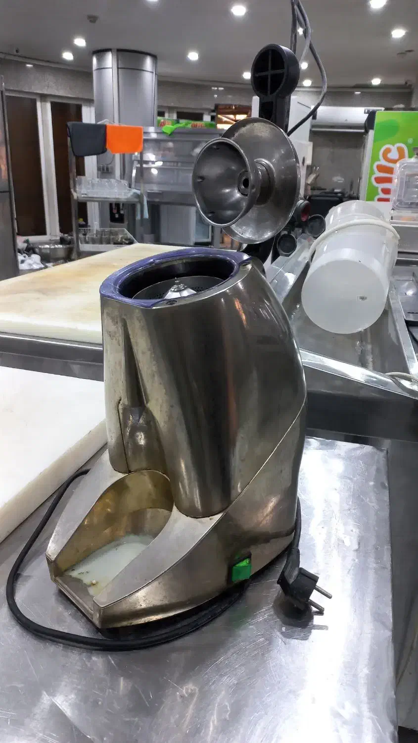 آب مرکبات گیری صنعتی کونیل اسپانیا|آبمیوه‌گیر و آب‌مرکبات‌گیر|بندرعباس, |دیوار