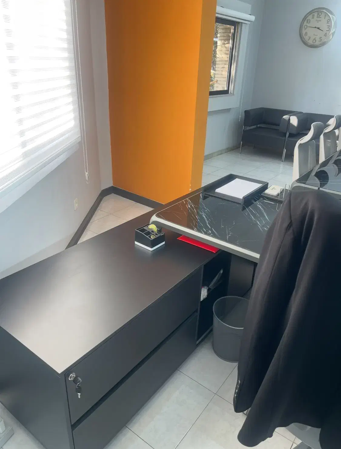 ست کامل میز و صندلی اداری|دفتر کار|اصفهان, چرخاب|دیوار