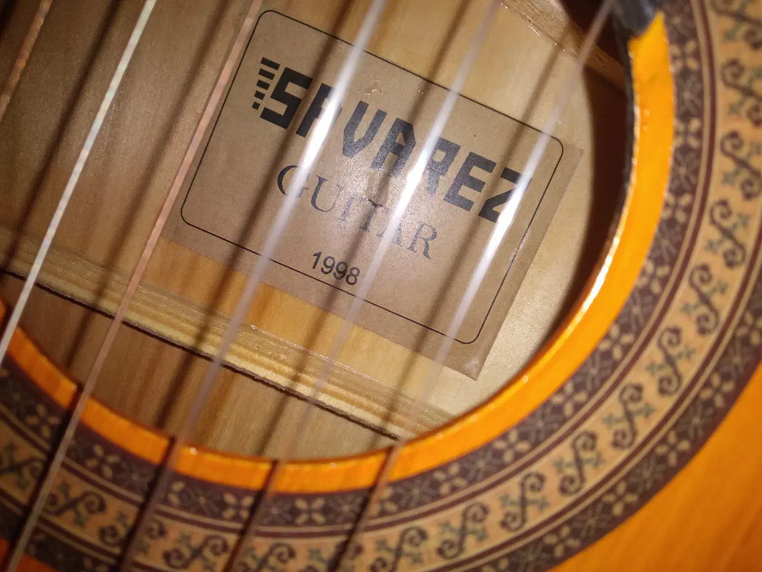 گیتار ساوارز|گیتار، بیس، امپلیفایر|کوهدشت, |دیوار