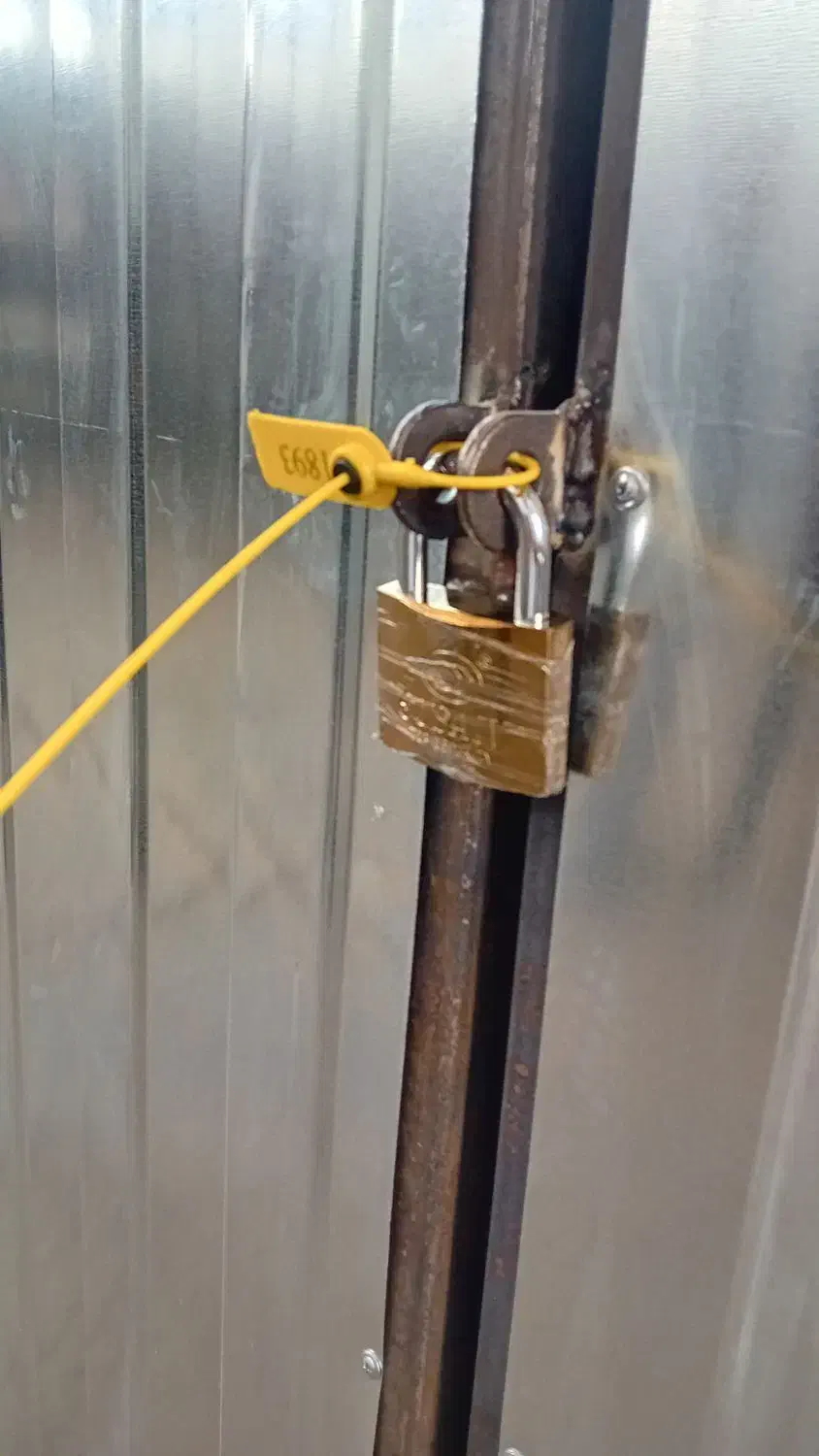 ۱۵مترکانتینری اثاث منزل،مهاجرت (جنوب و شرق و غرب )|اجارهٔ دفتر صنعتی، کشاورزی، تجاری|تهران, نیروی هوایی (پیروزی)|دیوار