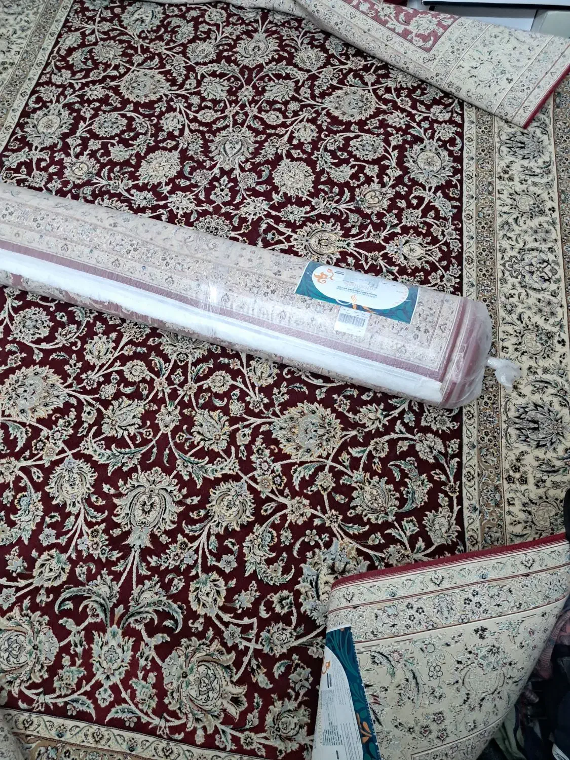 یک جفت فرش۶متری۱۰۵۰شانه تراکم۳۰۰۰ لاکی آکبندنو|فرش|تهران, سجاد|دیوار