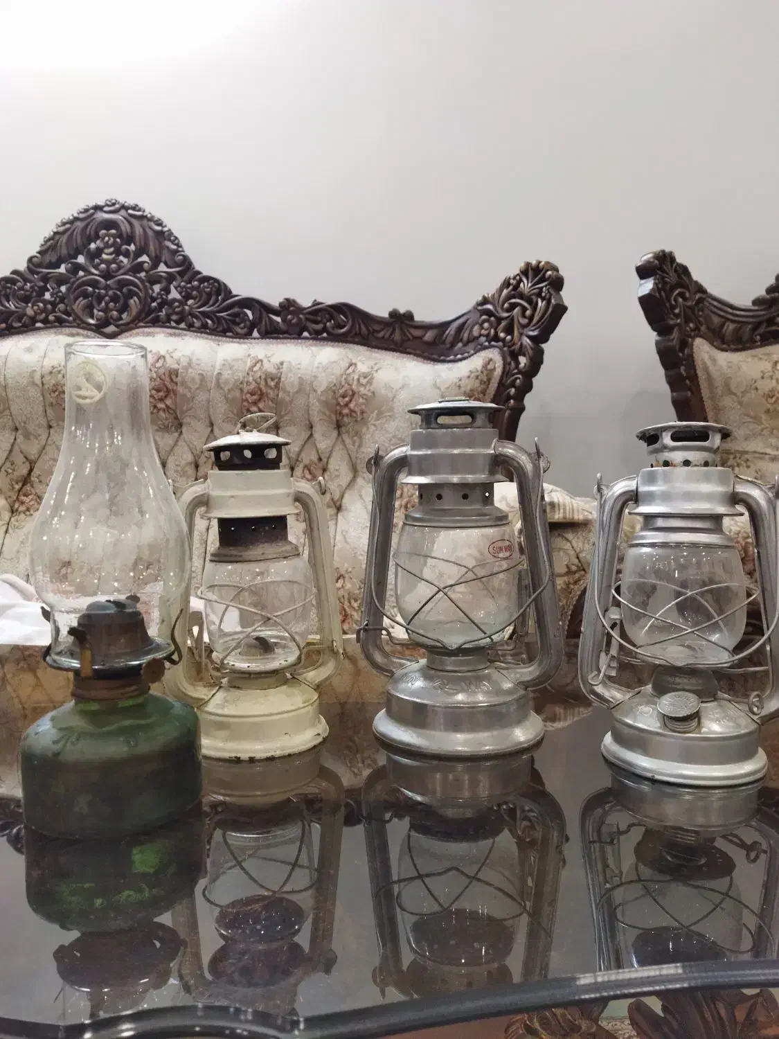 فانوس قدیمی و چراغ نفتی گردسوز.|صنایع دستی و سایر لوازم تزئینی|محمدشهر, محمدشهر|دیوار
