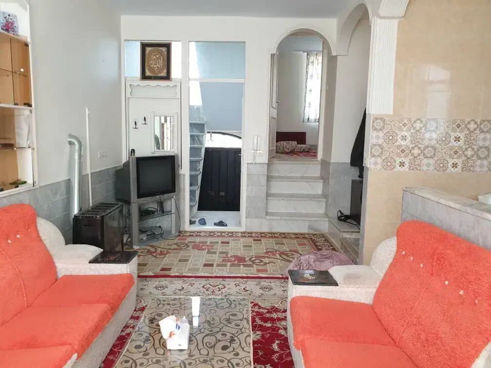 سوئیت دربست حیاط دار و پارکینگ دار|اجارهٔ کوتاهمدت آپارتمان و سوئیت|کاشان, ولیعصر|دیوار