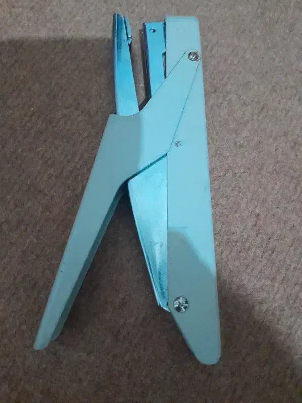 منگنه درحدنو|لوازم التحریر|رباط‌کریم, الارد|دیوار