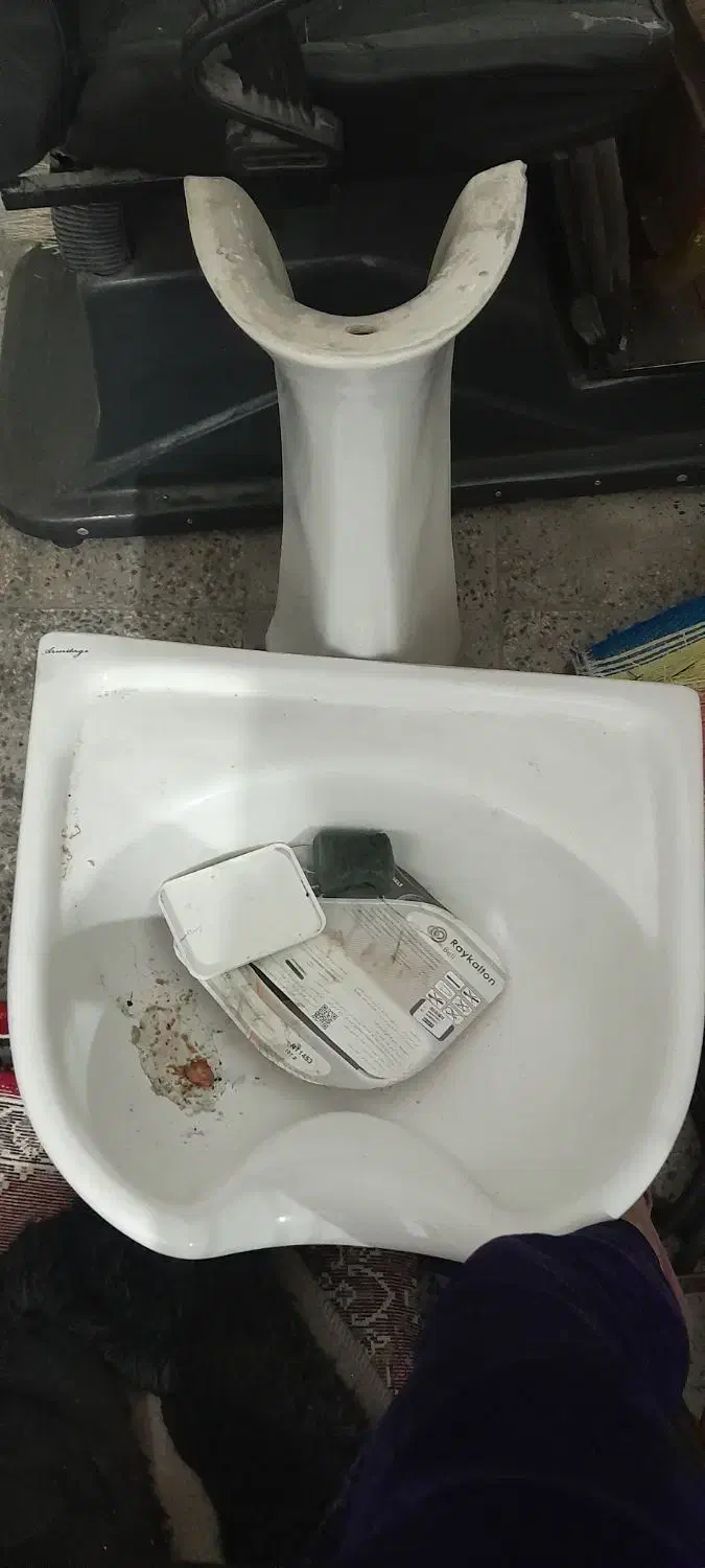 چند تیکه وسایل ارایشگاه|آرایشگاه و سالنهای زیبایی|اسدآباد, |دیوار