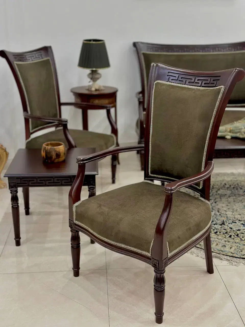 مبلمان و نهارخوری کلاسیک  اتریشی|مبلمان خانگی و میز عسلی|تهران, اختیاریه|دیوار