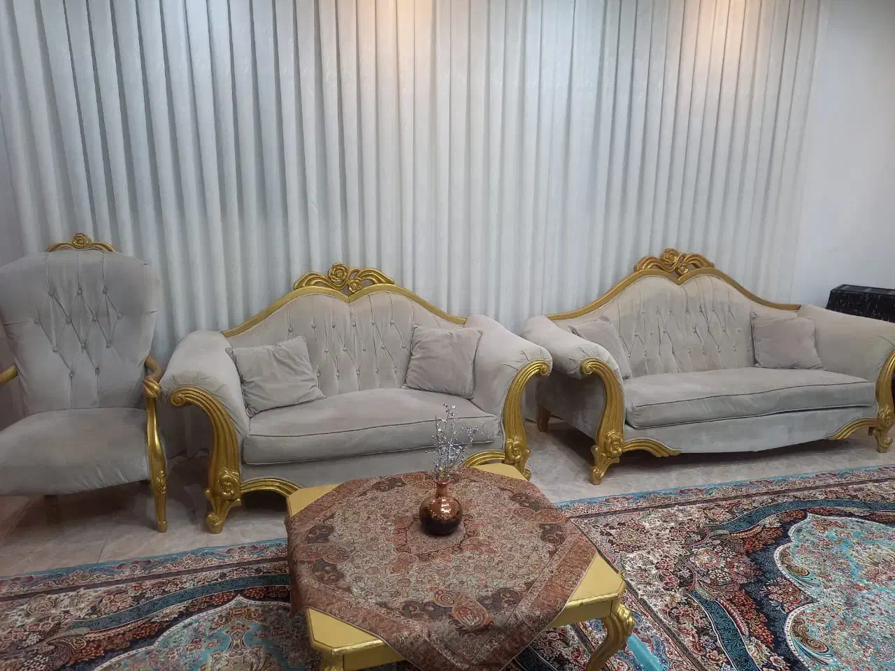 مبلمان|مبلمان خانگی و میز عسلی|رشت, آزادگان|دیوار