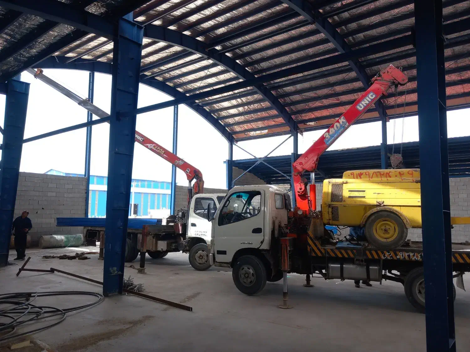 اجاره کمپرسور هوا وپیکوربرقی تخریب بتن وحفاری|ماشین‌آلات صنعتی|بروجن, |دیوار