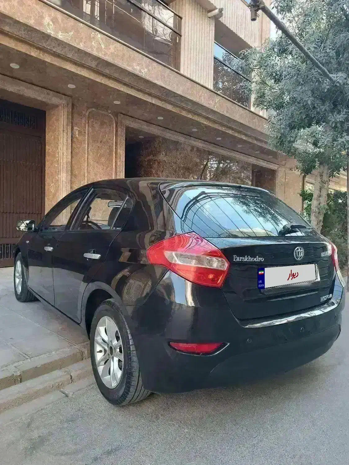 برلیانس ۳۲۰ اتومات معاوضه شرایطی|خودرو سواری و وانت|اصفهان, احمدآباد|دیوار