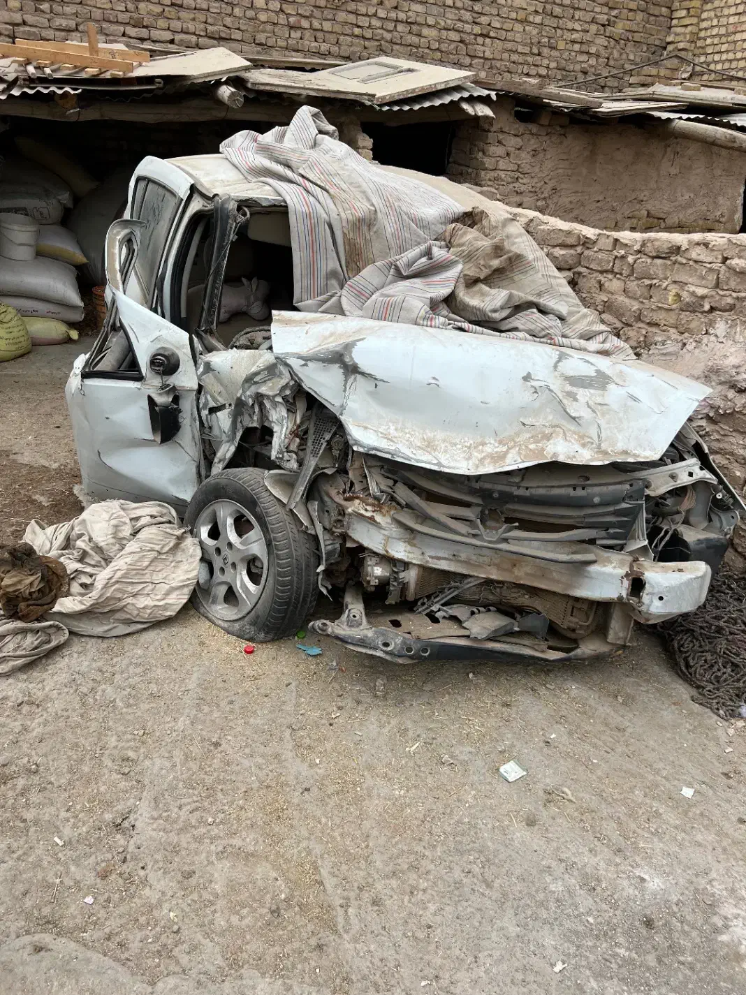 ساندرو تصادفی 96اتومات|خودرو سواری و وانت|قم, قلعه کامکار|دیوار