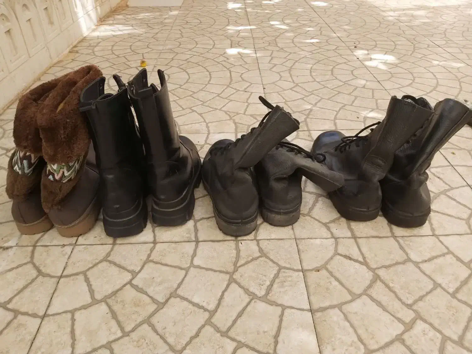 کفش زنانه و مردانه|کیف، کفش، کمربند|فردیس, داوری|دیوار