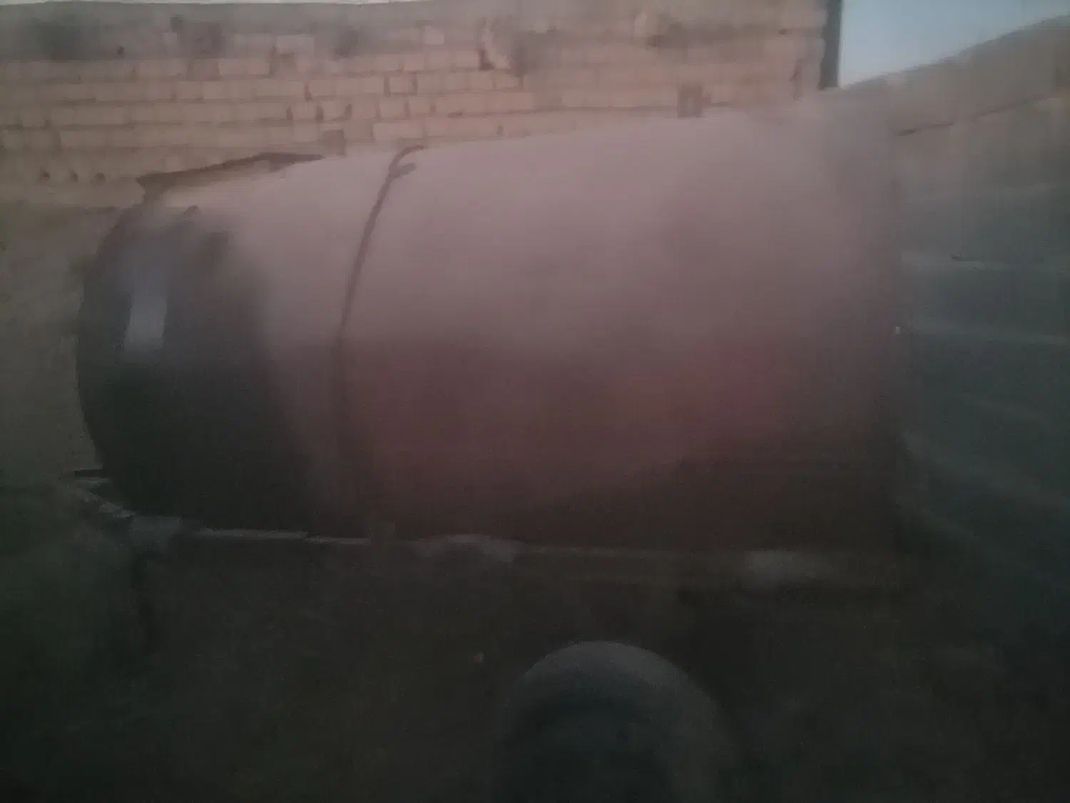 تانکر 2000هزار لیتری بدون گاری 15میلیون|مصالح و تجهیزات ساختمان|طاغنکوه, |دیوار