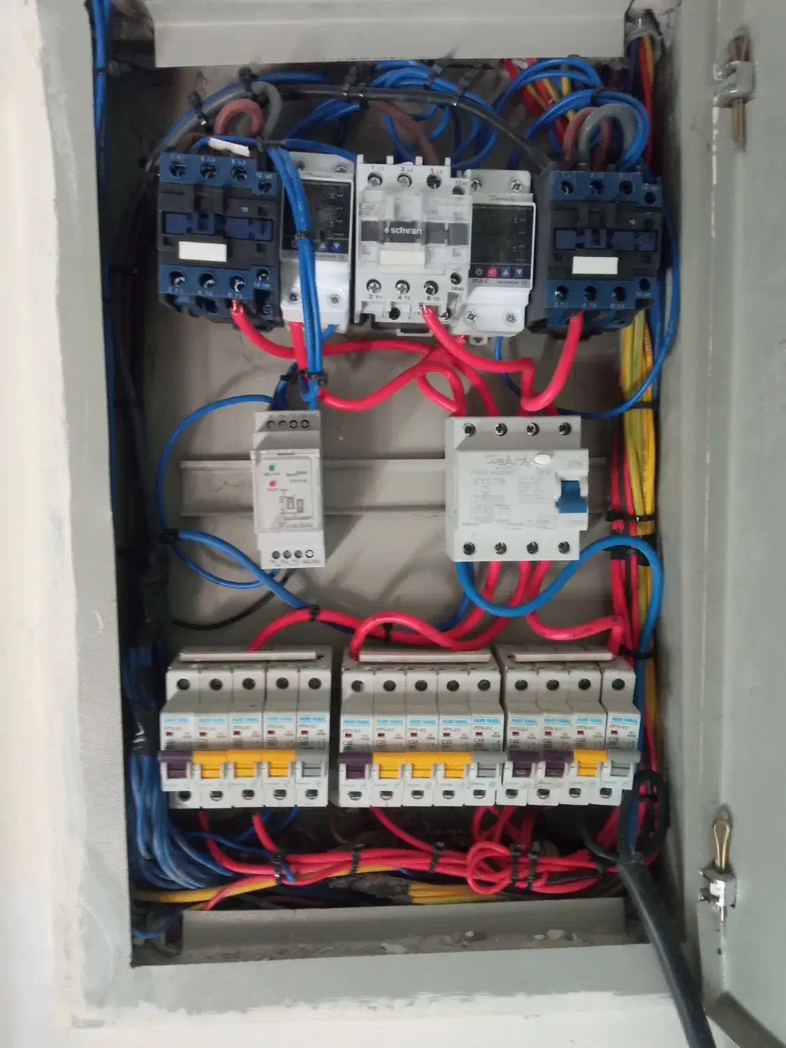 کارگربرقکار ساختمان|استخدام معماری، عمران و ساختمانی|اهواز, پردیس|دیوار