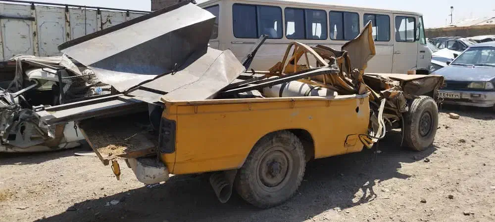 نیسان تصادفی|خودرو سواری و وانت|قزوین, |دیوار