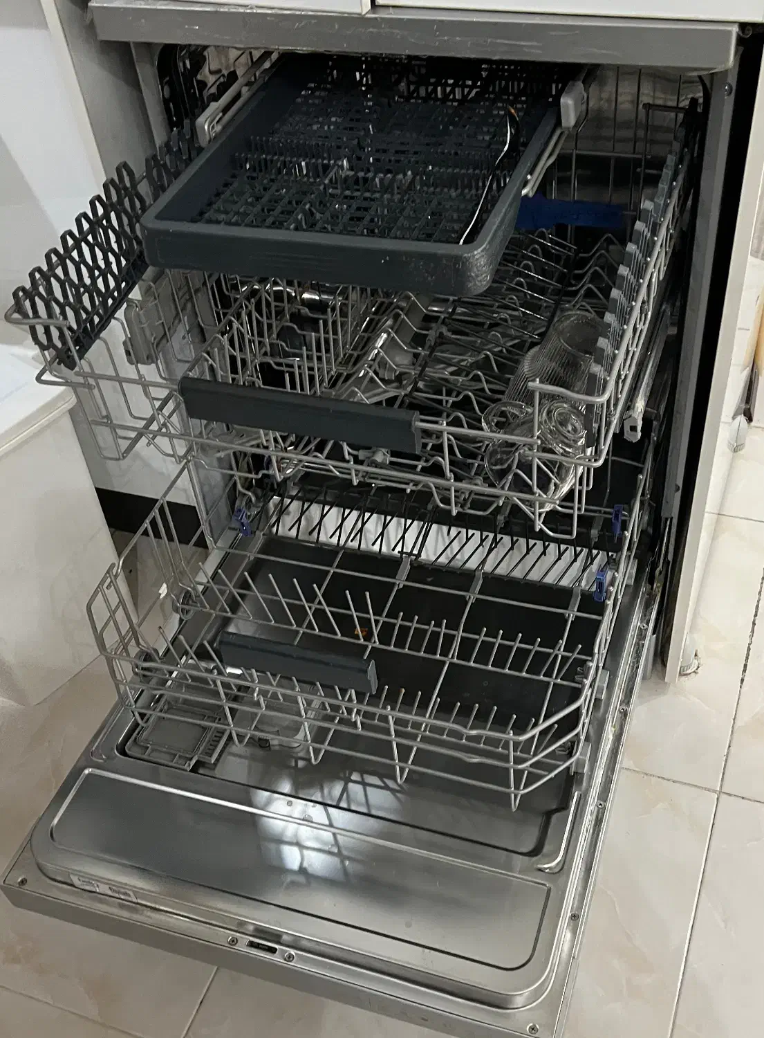 ماشین ظرفشویی|ماشین ظرفشویی|کاشان, باغ ماجد|دیوار