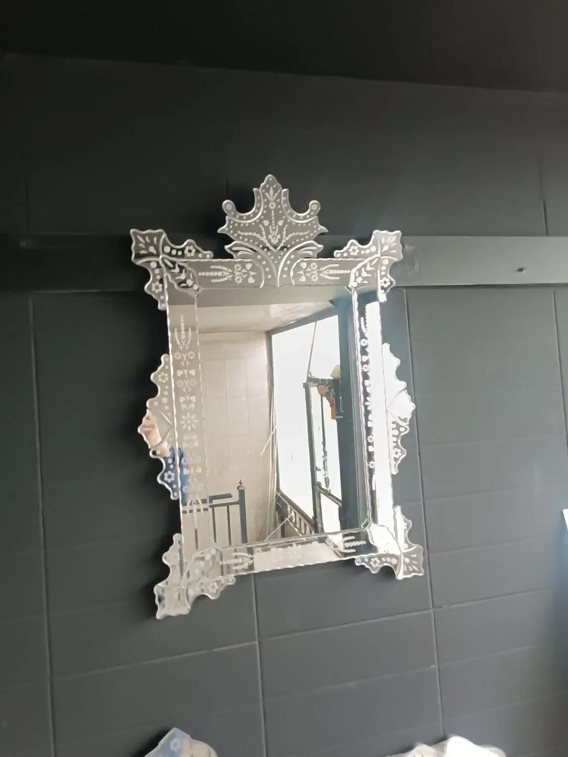 اینه ونیزی|آینه|تهران, وردآورد|دیوار