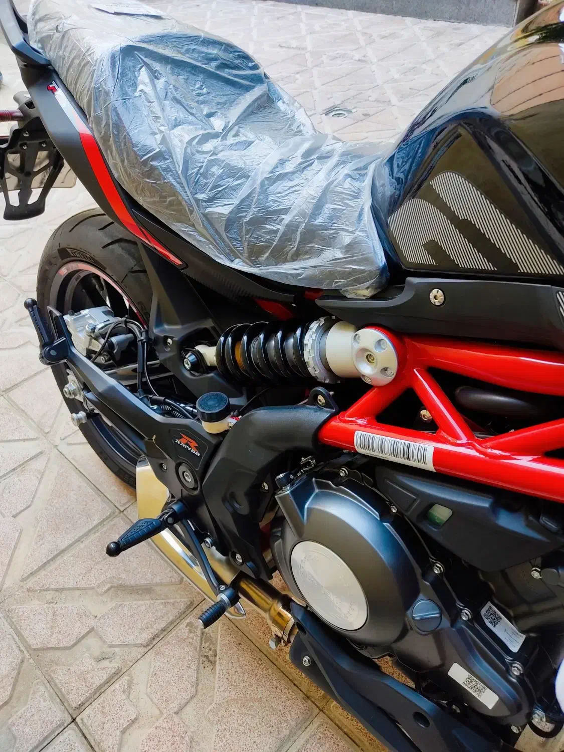 بنلی ۳۰۰ جفت سیلندر صفر|موتورسیکلت|تبریز, |دیوار