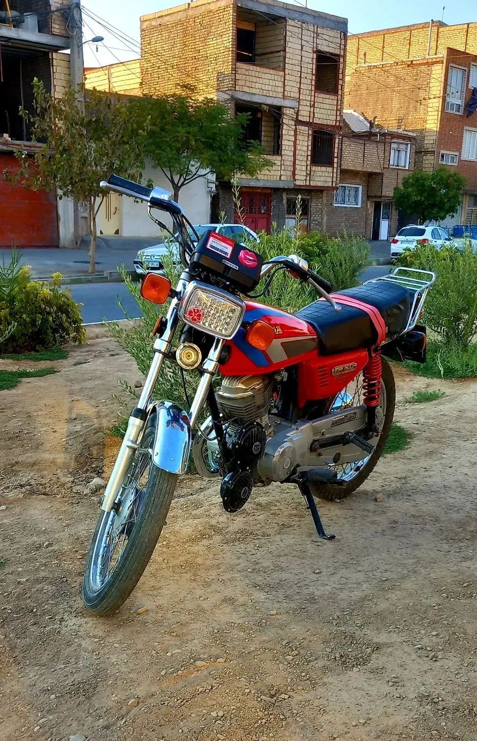 ۱۲۵|موتورسیکلت|قم, ولیعصر|دیوار