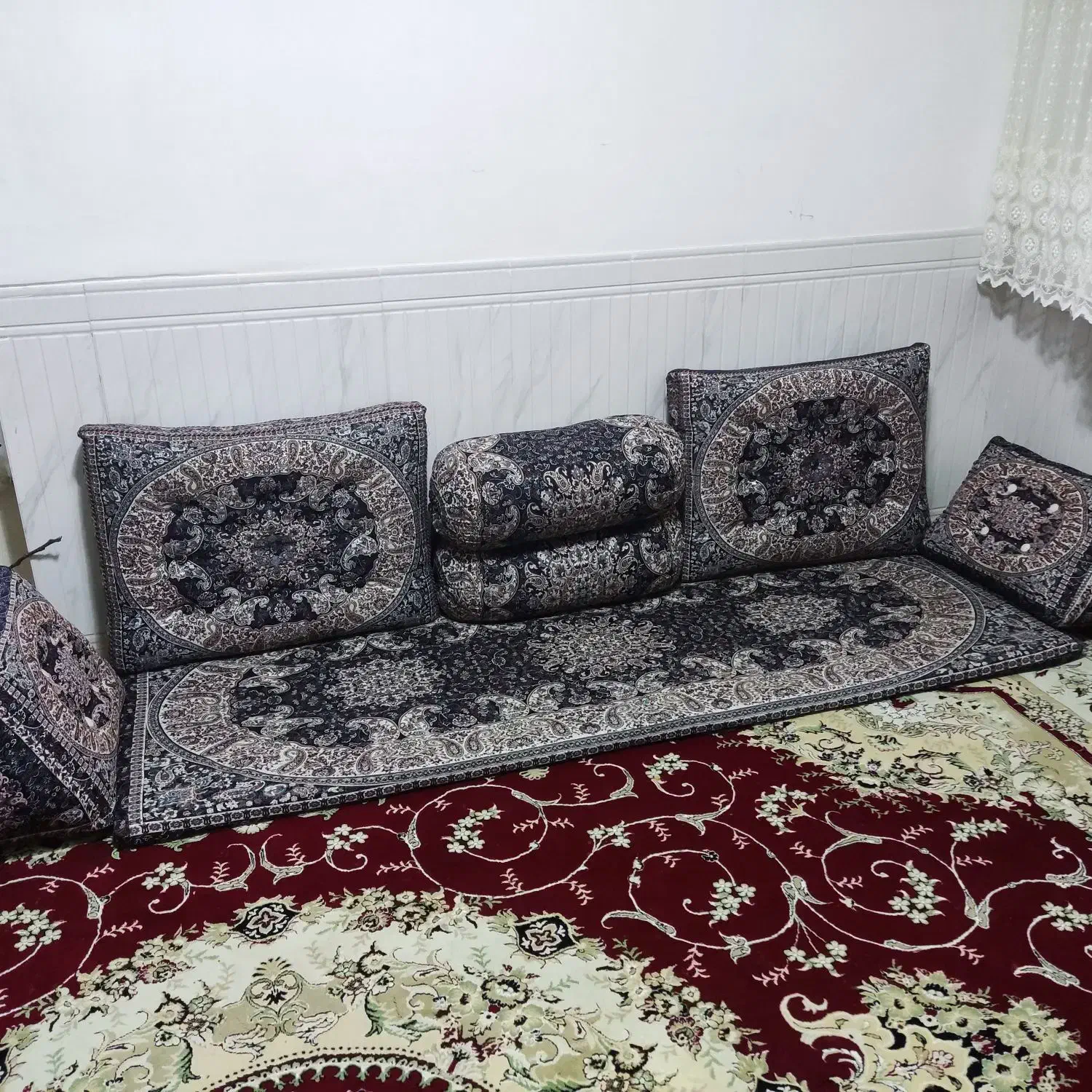 دو ست شاهنشین|پشتی|نهاوند, |دیوار