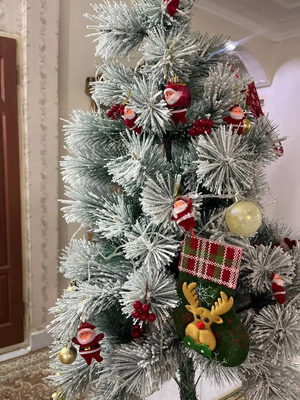 درختچه کریسمس بانکه گاری و بابانوئل|صنایع دستی و سایر لوازم تزئینی|محمدیه-قزوین, |دیوار