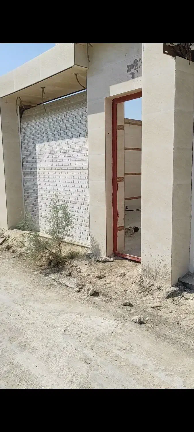 فروش ویلایی کامل آباد با یک دهنه مغازه و یک سوییت|فروش خانه و ویلا|قشم, |دیوار