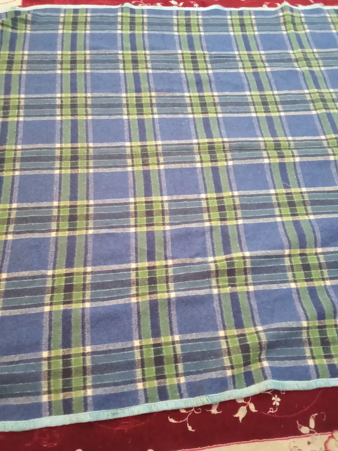 پتو|رختخواب، بالش، پتو|زابل, |دیوار