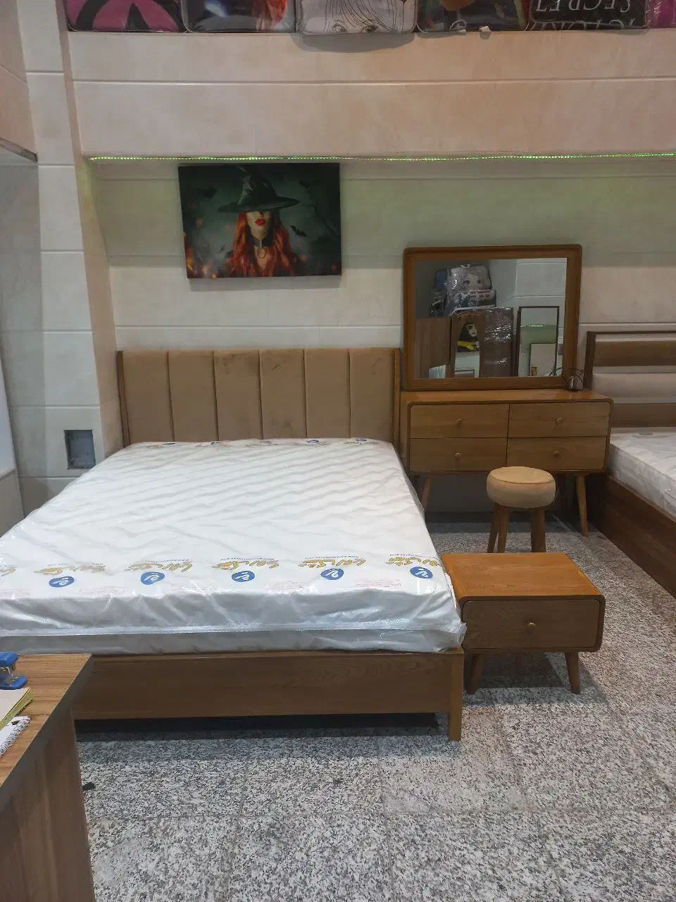 سرویس یشل|تخت و سرویس خواب|زنجان, |دیوار