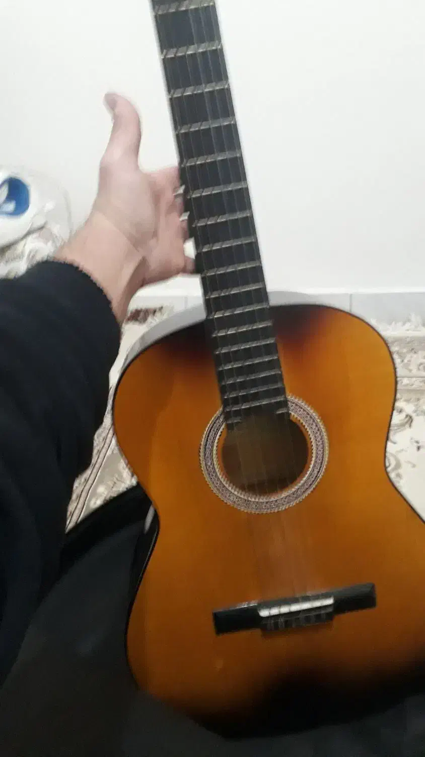 گیتار خوش صدا|گیتار، بیس، امپلیفایر|شهرکرد, |دیوار