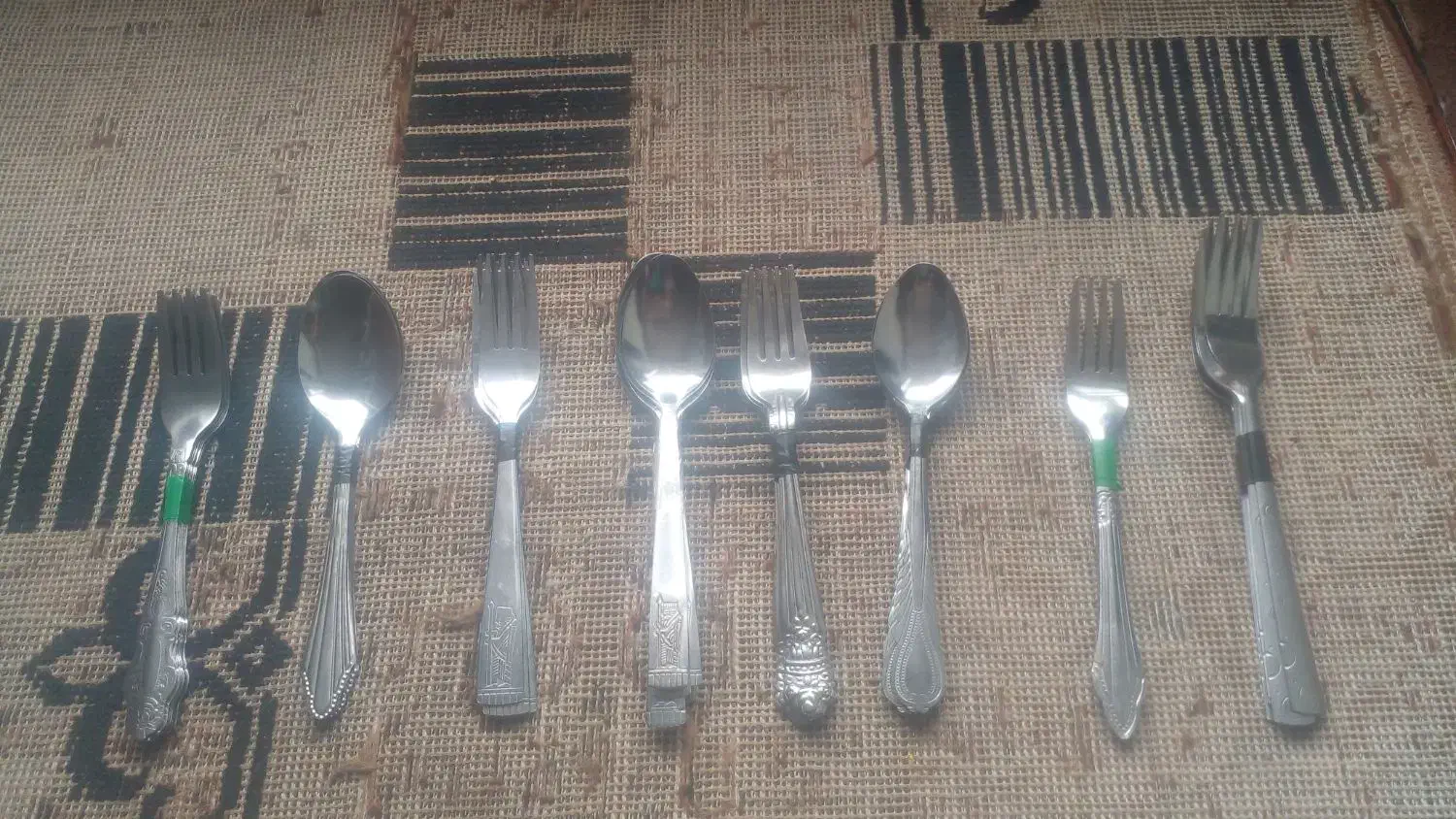 تعداد قاشق و چنگال درحد نو|ظروف سرو و پذیرایی|خرم‌آباد, |دیوار