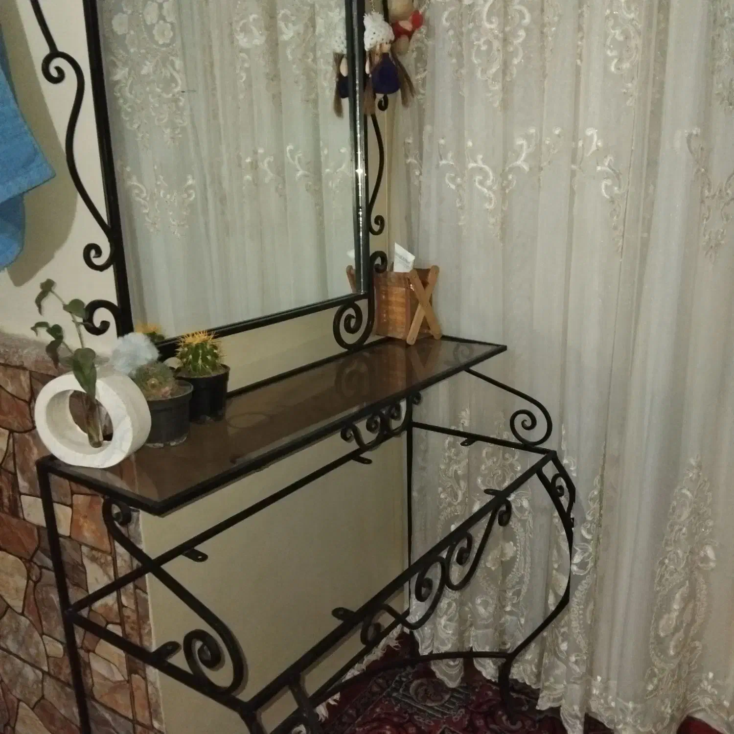 اینه آهنی به علت کبودجا|آینه|همدان, |دیوار