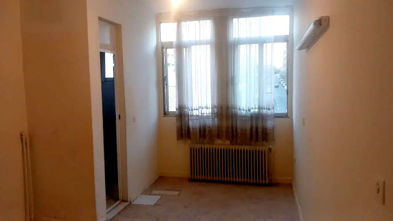 ۵۵ متر طبقه1/پارکینگ انباری/زوج ومجرد/شاهین شمالی