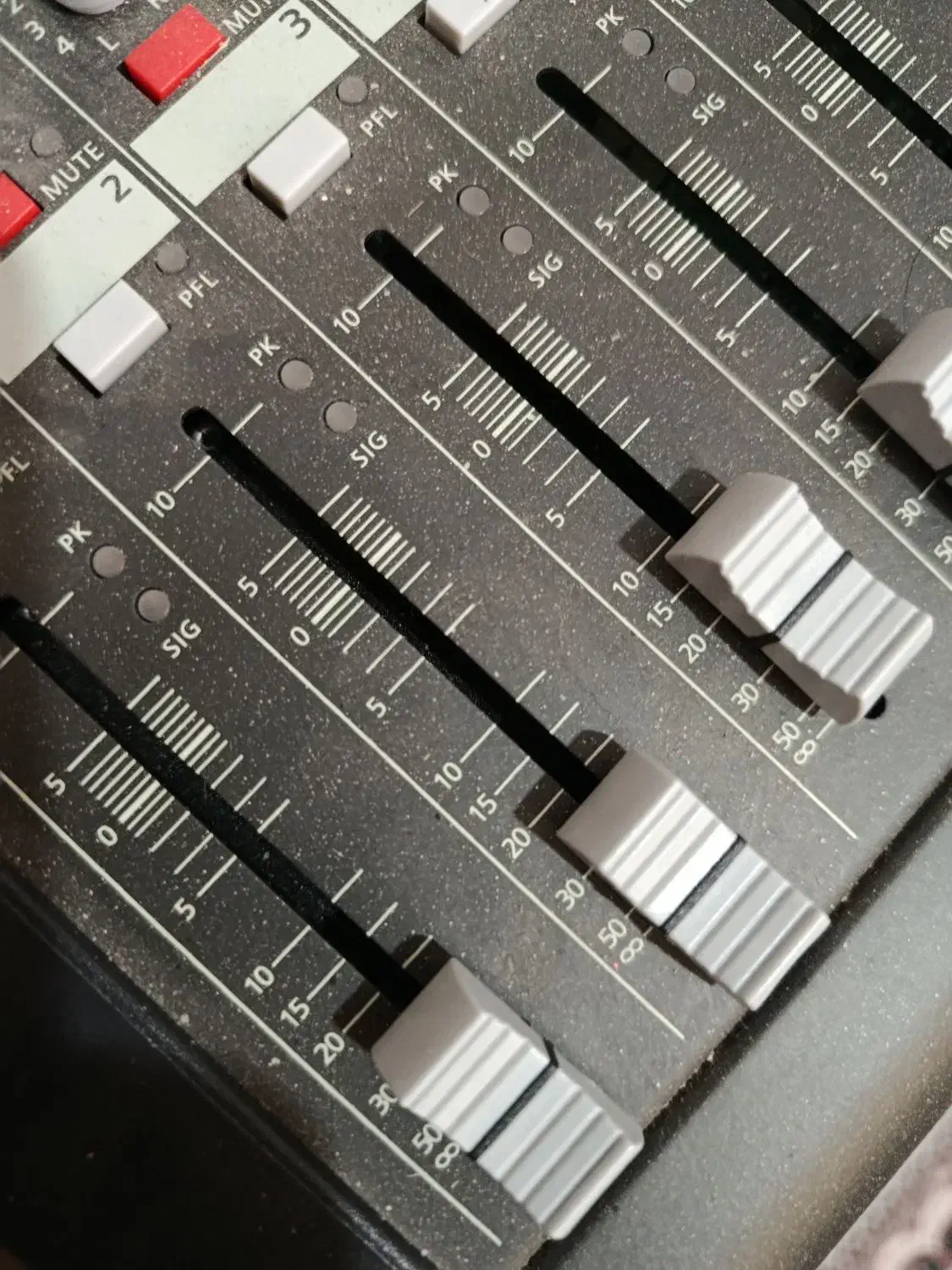 پاور میکسر گرید ۱ تایوان|آلات موسیقی|شاهینشهر, حاجی آباد|دیوار