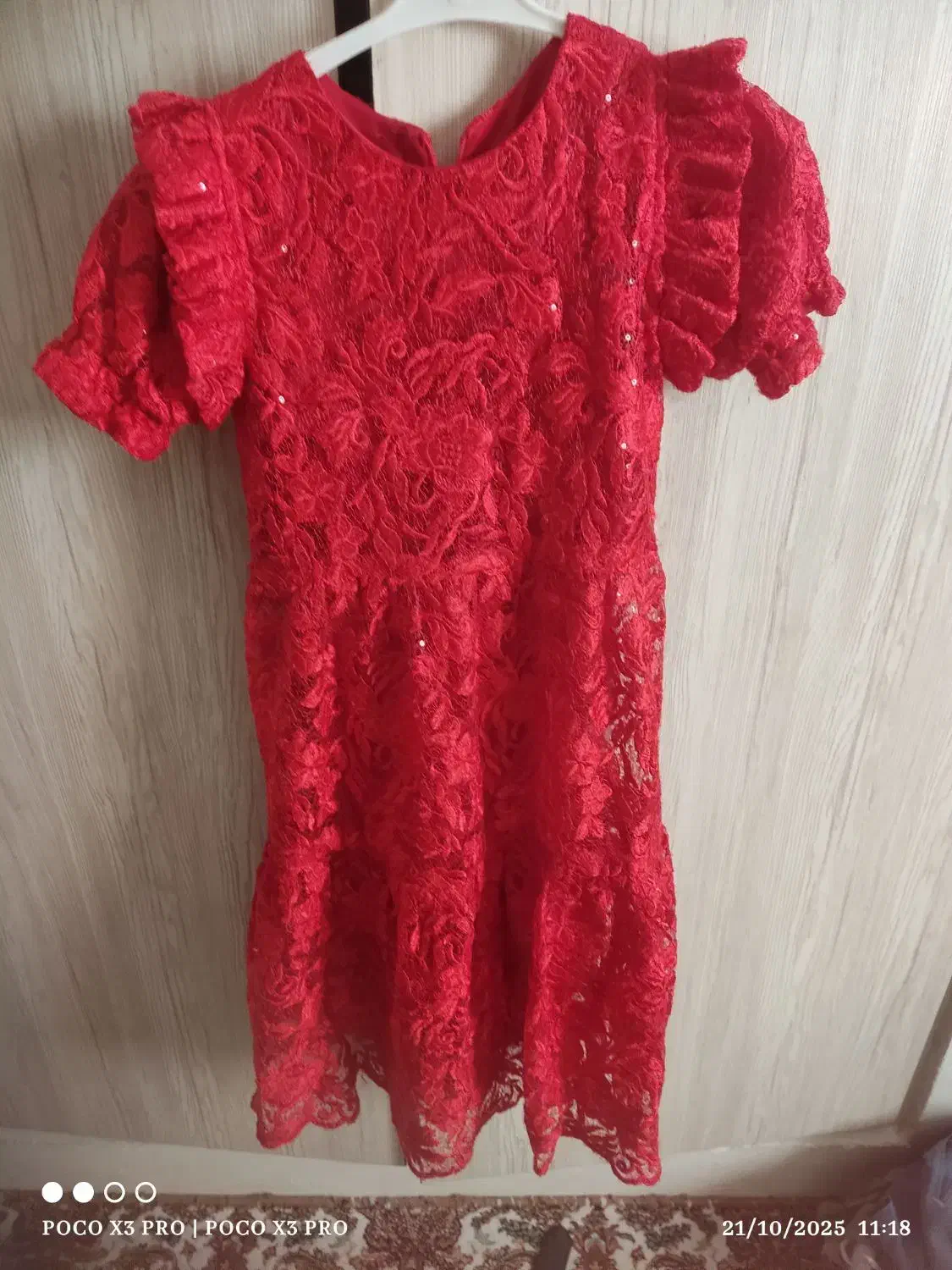 لباس مجلسی گیپور دخترانه، رنگ قرمز.|لباس|اقبالیه, |دیوار