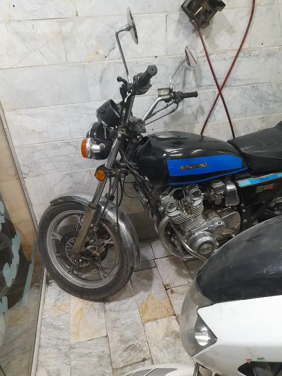 سوزوکیgs1000|موتورسیکلت|مشکین‌دشت, |دیوار