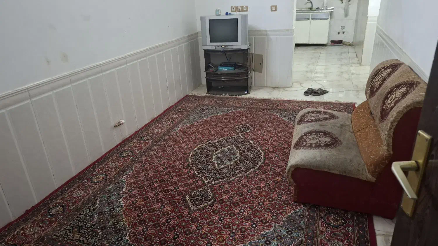 سوئیت دربست بدون پله  اتاق پارکینگ دار|اجارهٔ کوتاه‌مدت آپارتمان و سوئیت|یزد, |دیوار