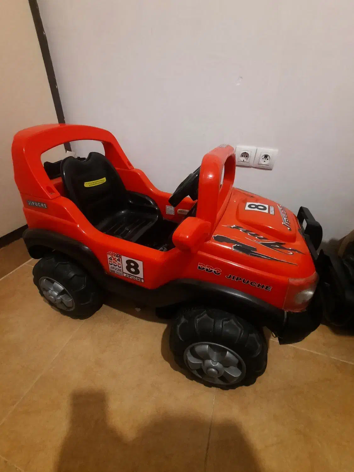 موتور شارژی و ماشین شارژی و یک سرویس تخت خواب|اسباب و اثاث بچه|گرگان, |دیوار