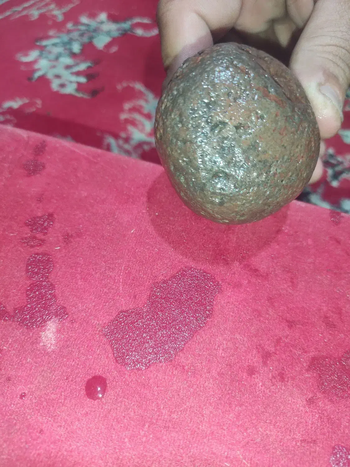 سنگ سنگ‌های دنبال یک آدم کار درست ممنون|جواهرات|سبزوار, هفت تیر|دیوار