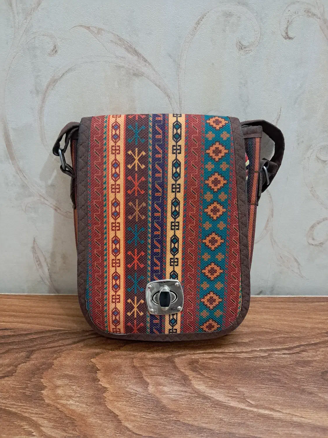 کیف دوشی|کیف، کفش، کمربند|سمنان, |دیوار