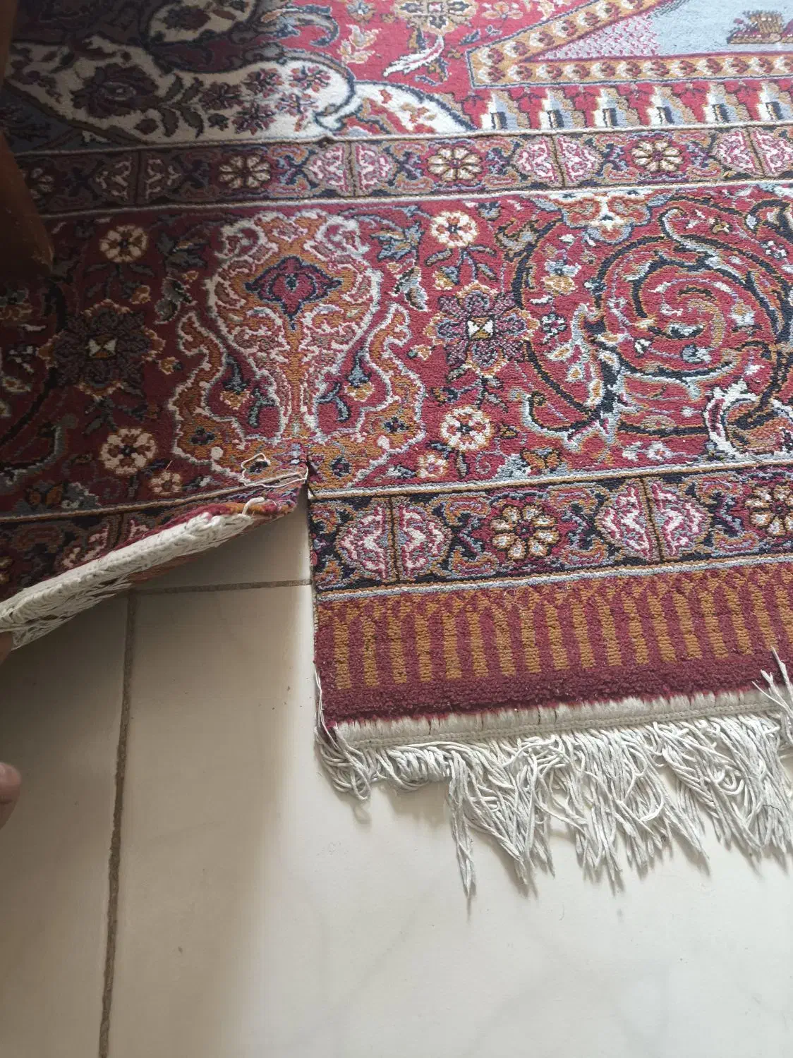 فروش 2 تخته فرش 12 م طرح تخت جمشید دست دوم|فرش|صدرا-فارس, فاز ۲|دیوار
